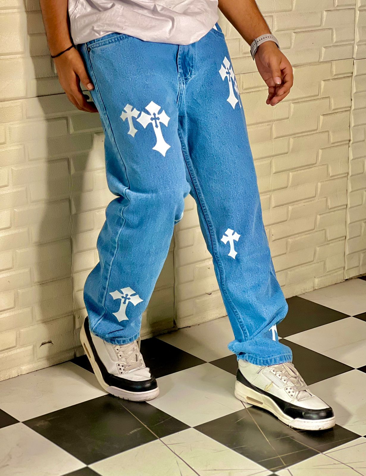 How To Style Baggy Pants For Men: Master The Trend In 2024 | Jeans outfit  men, Outfit men streetwear, Winter pants outfit